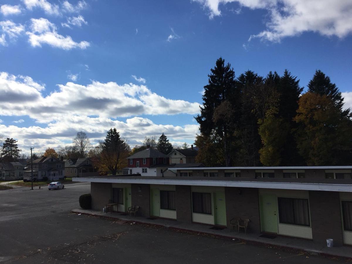 Motel 88 Онеонта Екстер'єр фото